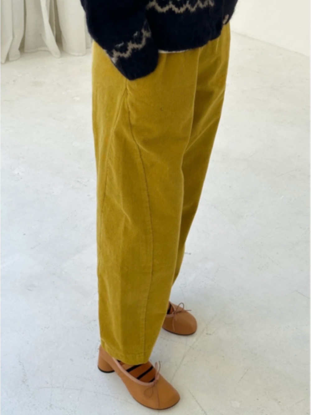 Le Bon Shoppe Arc Pants Corduroy Olive Green Medium Barrel Leg
